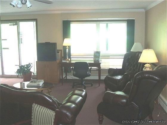 Red Carpet Inn On The Lake - Oneonta Interno foto