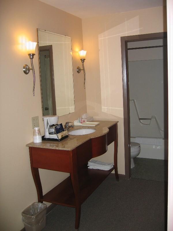 Red Carpet Inn On The Lake - Oneonta Camera foto