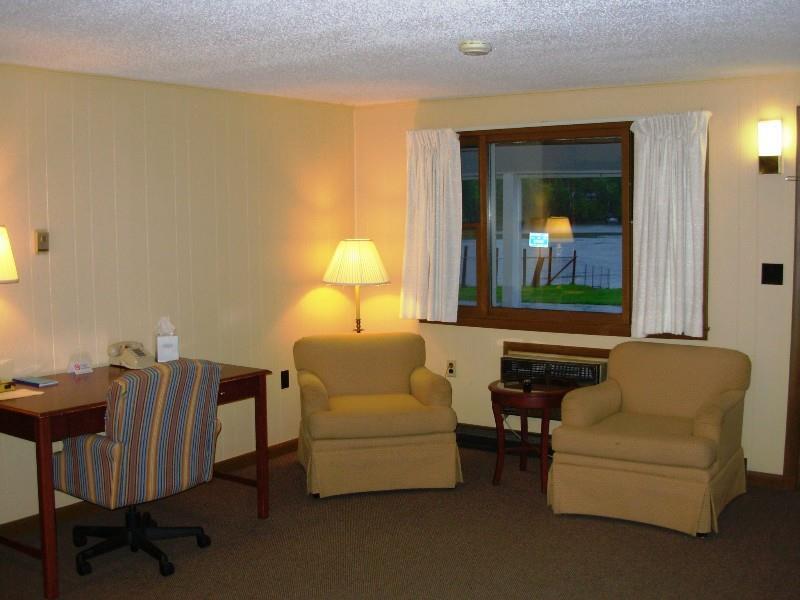 Red Carpet Inn On The Lake - Oneonta Camera foto