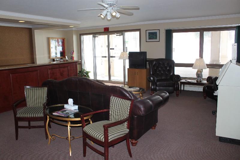 Red Carpet Inn On The Lake - Oneonta Interno foto