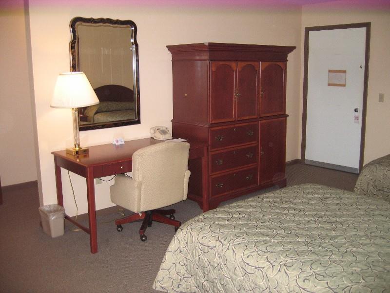 Red Carpet Inn On The Lake - Oneonta Camera foto