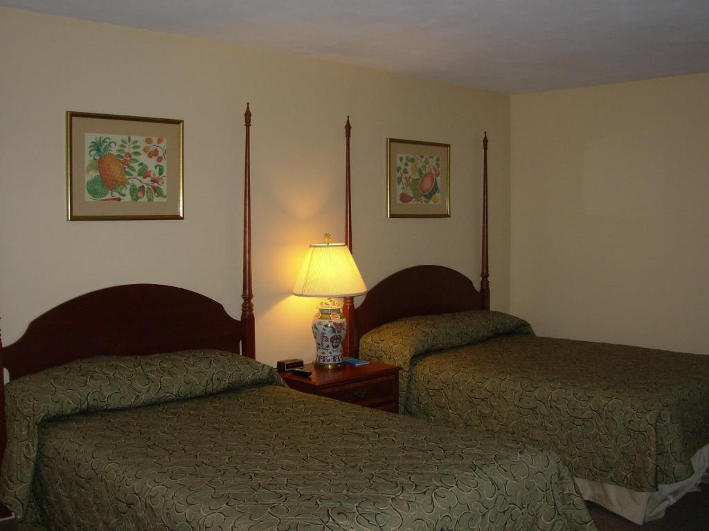 Red Carpet Inn On The Lake - Oneonta Camera foto