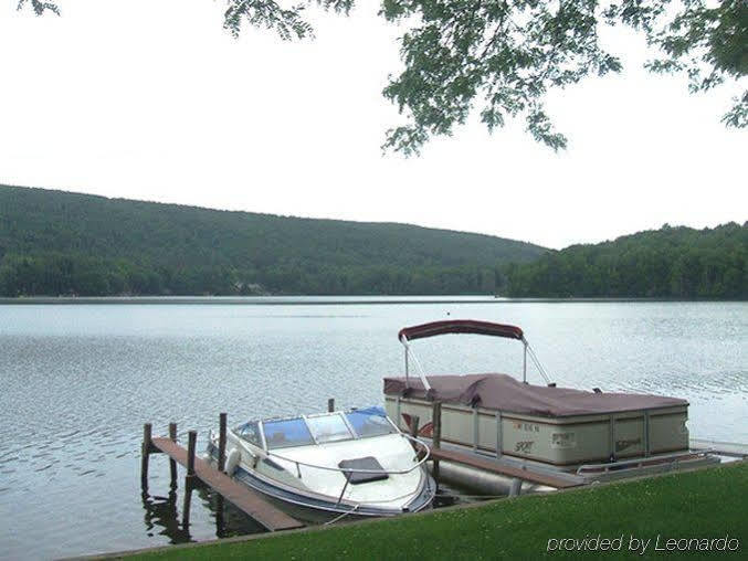 Red Carpet Inn On The Lake - Oneonta Servizi foto
