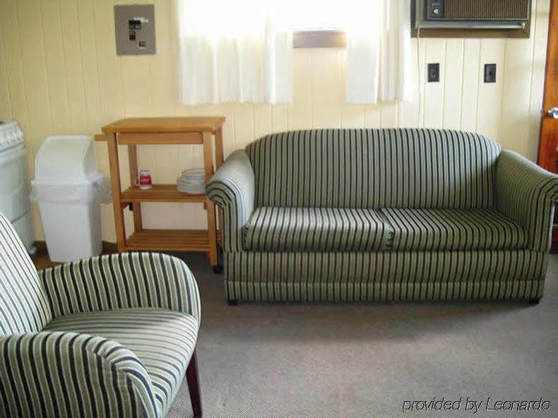 Red Carpet Inn On The Lake - Oneonta Esterno foto
