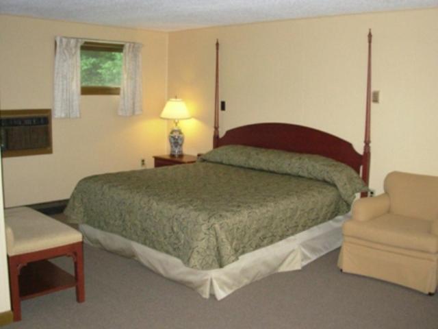 Red Carpet Inn On The Lake - Oneonta Camera foto