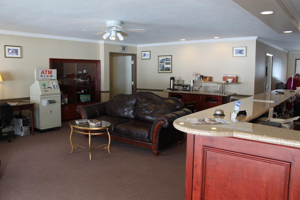 Red Carpet Inn On The Lake - Oneonta Camera foto