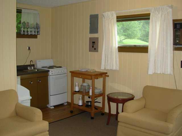 Red Carpet Inn On The Lake - Oneonta Esterno foto